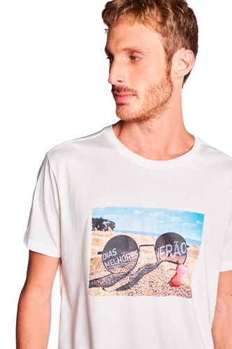 Camiseta Reserva Estampada "Dias Melhores" Masculina Off White hover